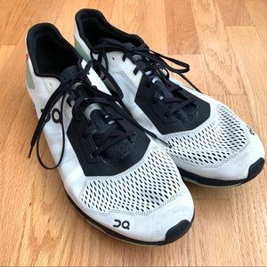 On CloudFlash Running Shoe
